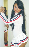 Natalia from Medellin, Colombia likes cooking and dancing